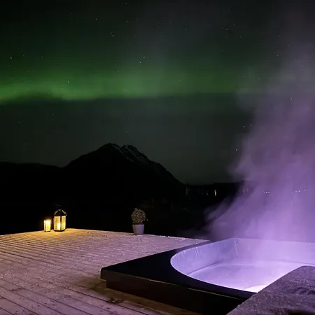Feriehus Lyngvaer Sunset - Jacuzzi & Sauna - No 20 Lyngværet