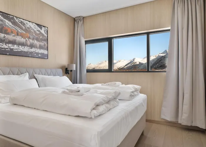 Lyngvaer Sunset - Jacuzzi & Sauna - No 20 Сasa de vacaciones Lyngværet