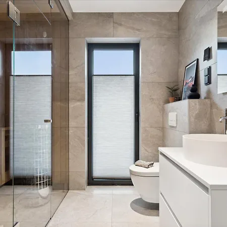 Lyngvaer Sunset Lodge - Jacuzzi & Sauna - No 20 * Lyngværet