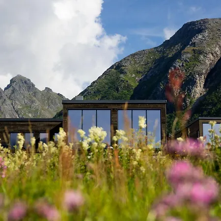度假居 Lyngvaer Sunset Lodge - Jacuzzi & Sauna - No 20 *