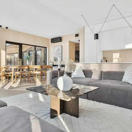 Lyngvaer Sunset Lodge - Jacuzzi & Sauna - No 20 度假居