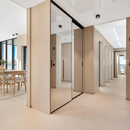 Lyngvaer Sunset Lodge - Jacuzzi & Sauna - No 20 度假居 *