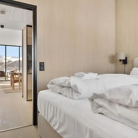 度假居 Lyngvaer Sunset Lodge - Jacuzzi & Sauna - No 20 *