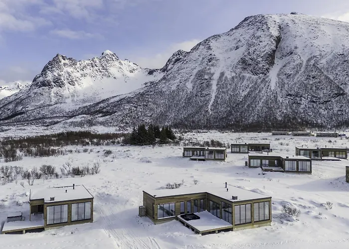 Dom wakacyjny Lyngvaer Sunset - Jacuzzi & Sauna - No 20 Lyngværet